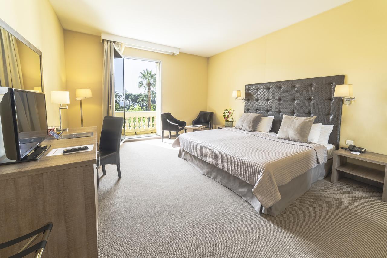 Anantara Plaza Nice Hotel - A Leading Hotel Of The World Exteriör bild A room at the hotel